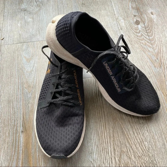 UNDER ARMOUR | Light &  Breathable Running Activity Shoes - Picture 1 of 8